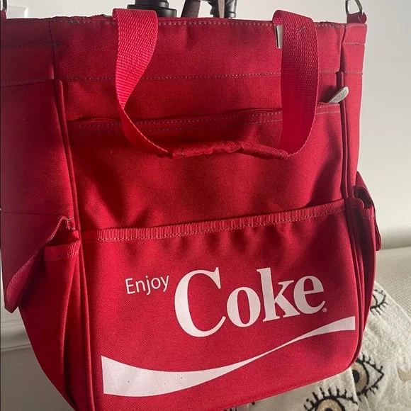 Coca Cola Red Crossbody Bag - Picture 2 of 6
